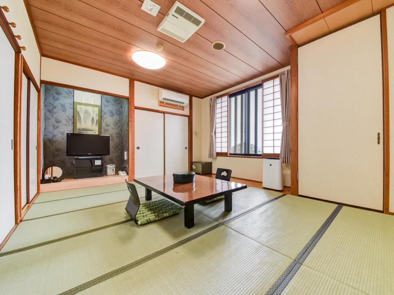 Готель Shichijo Onsen Dome Kikuchi Екстер'єр фото
